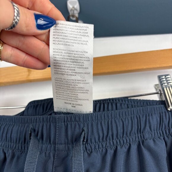 Libin Lightweight Capri Pants - Picture 5 of 7